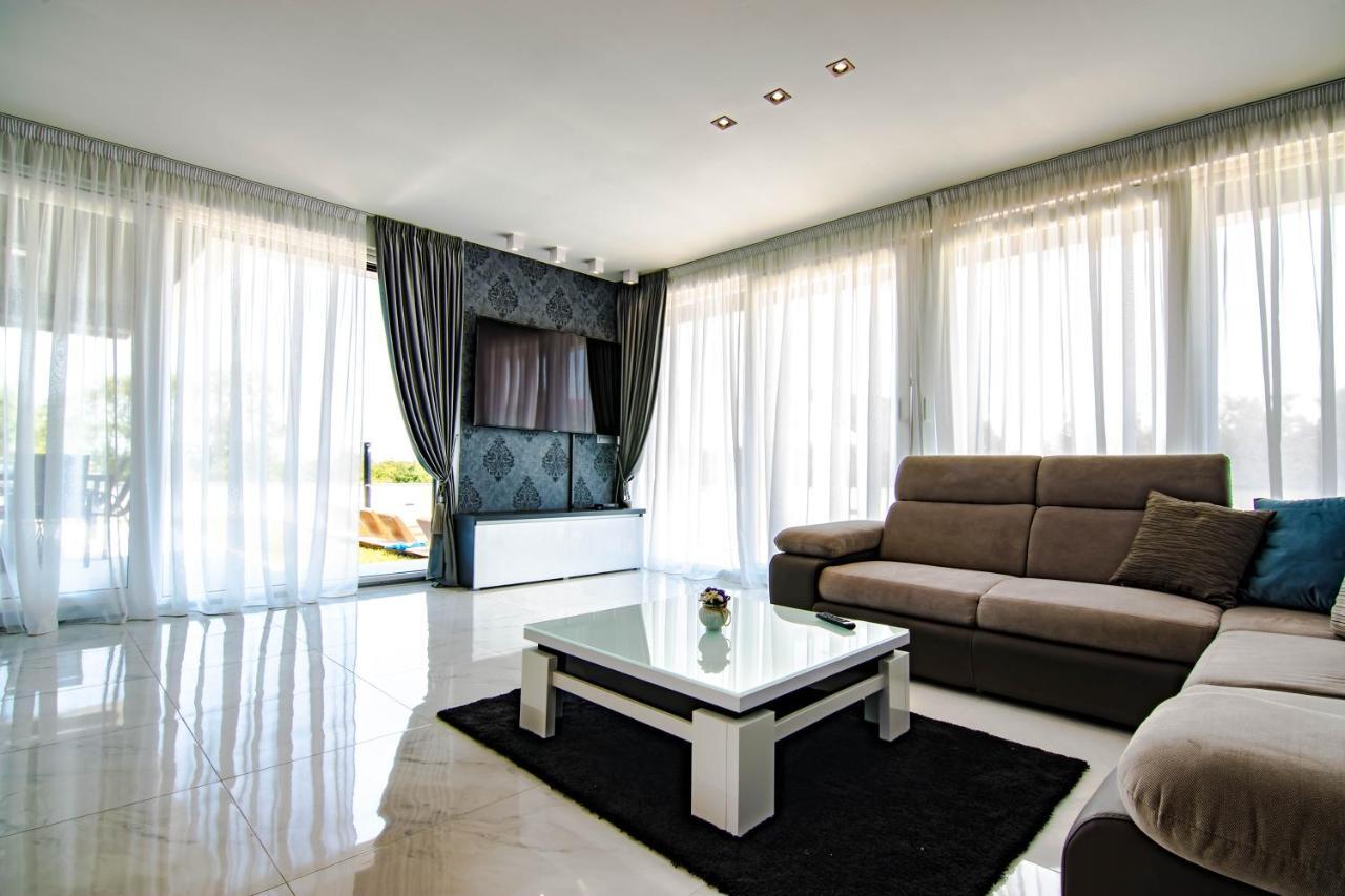 Villa Evoque - Adriatic Luxury Villas Zadar Exterior photo